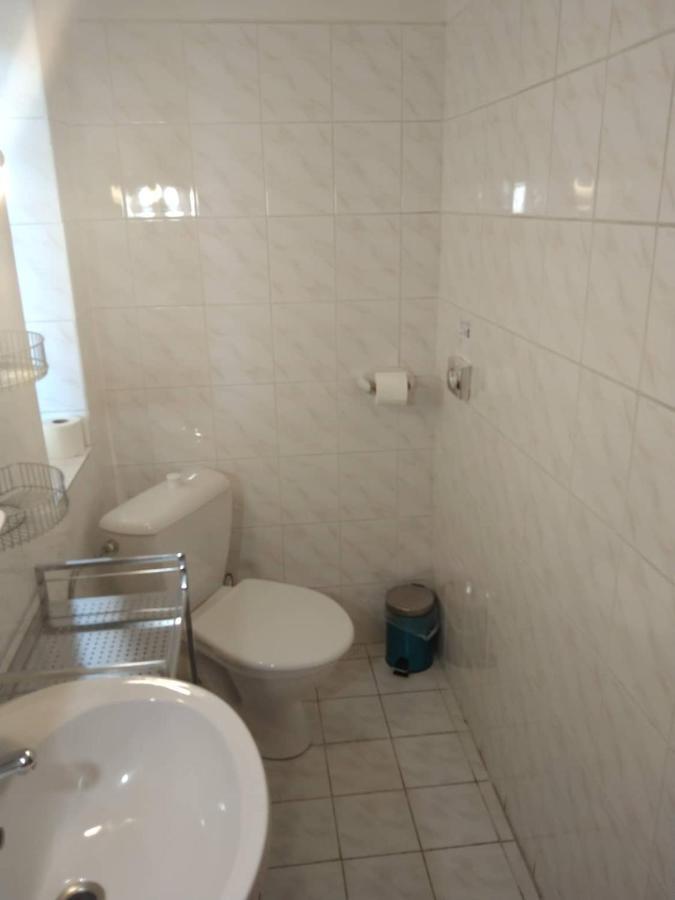 Hotel Jaro Melnik Ngoại thất bức ảnh