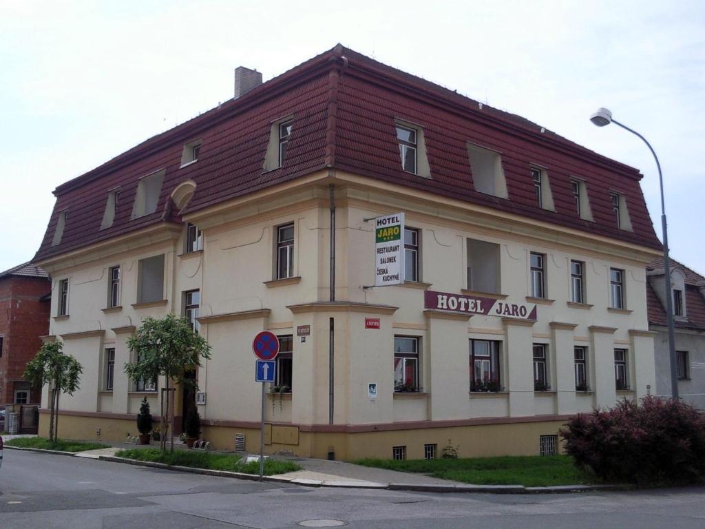 Hotel Jaro Melnik Ngoại thất bức ảnh